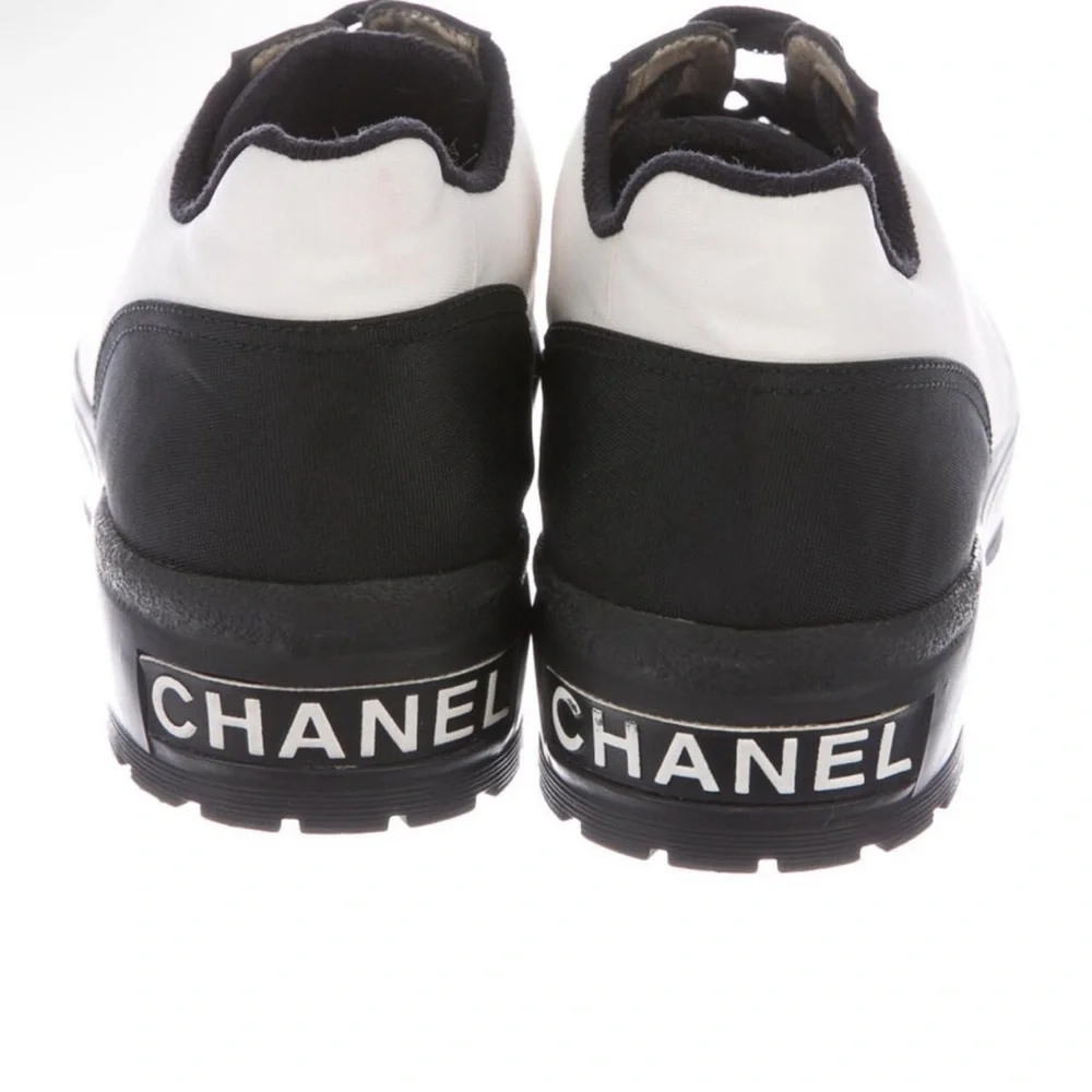 Chanel sneakers 100% authentic - Picture 3 of 5